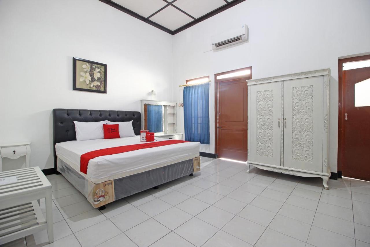 Reddoorz Plus @ Taman Siswa 3 Yogyakarta Exterior photo