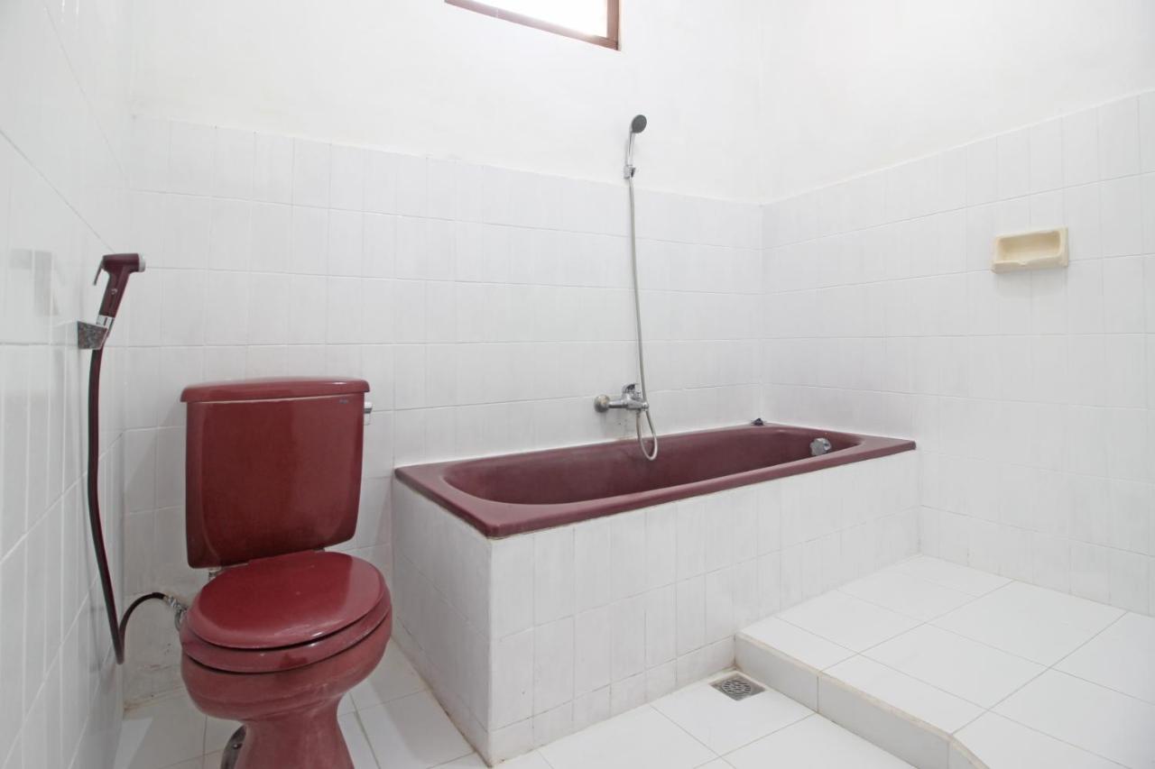 Reddoorz Plus @ Taman Siswa 3 Yogyakarta Exterior photo